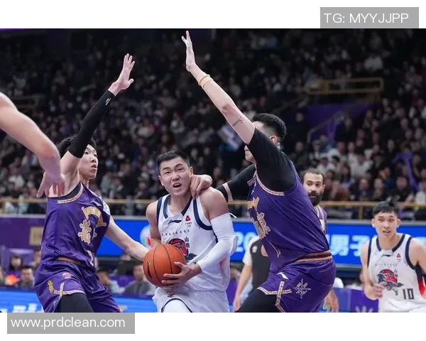 高诗岩：从篮球新星到国家队的中坚力量，见证中国篮球的崛起与辉煌