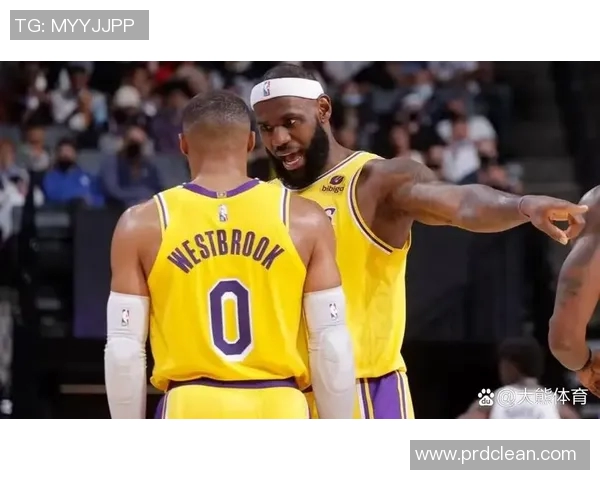 2012年湖人与骑士对决回顾:经典比赛瞬间与球星表现分析